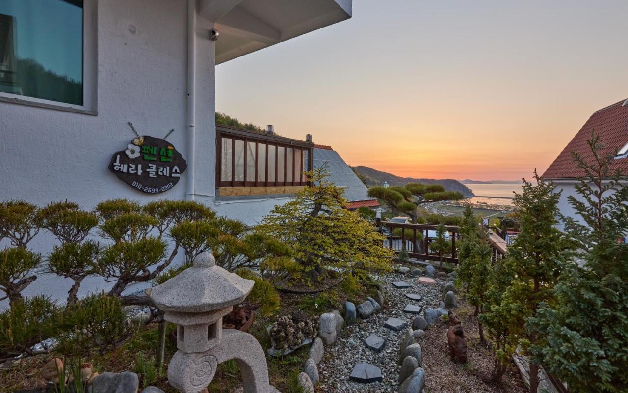 Herkules Namhae German Village Eksteriør billede