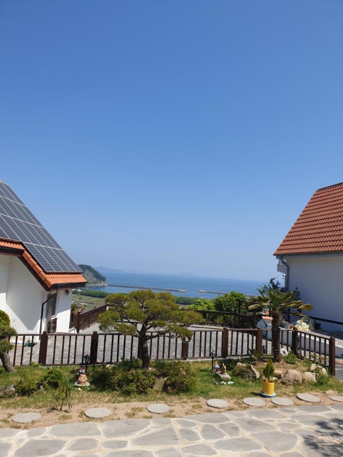 Herkules Namhae German Village Eksteriør billede