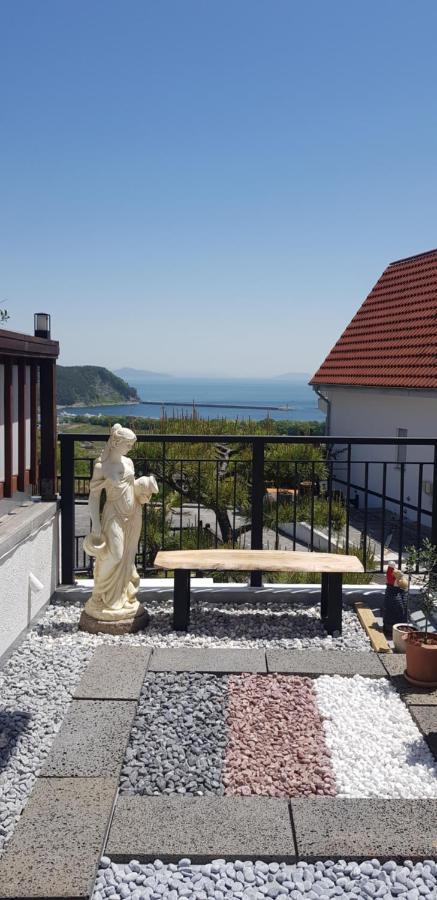 Herkules Namhae German Village Eksteriør billede